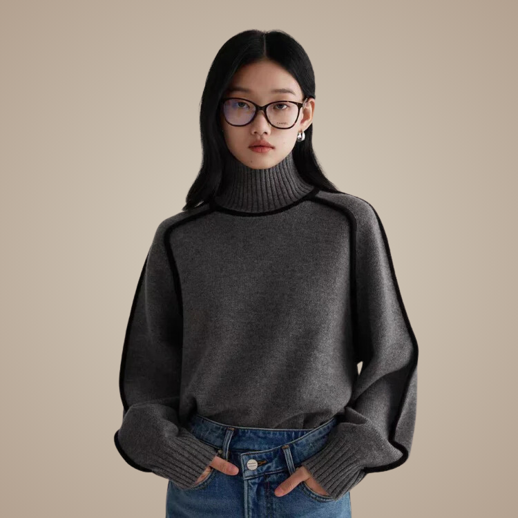 Emily Turtleneck